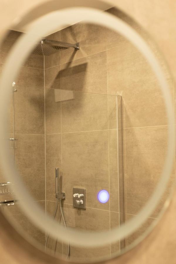 Kadir Bey & Four Rooms Osterronfeld Bagian luar foto